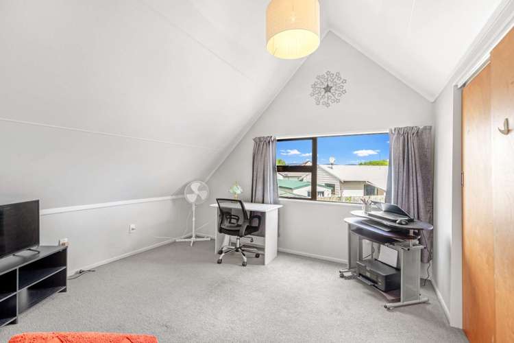 7 Charisma Court Kelvin Grove_19