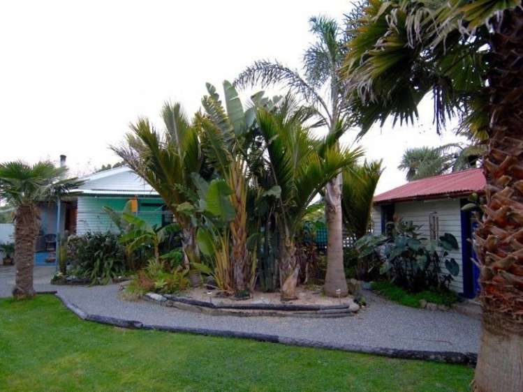 1 Waverley Street Karamea_18