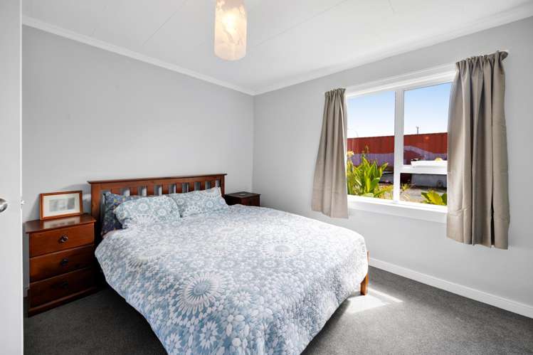 23 Layard Street Opunake_16