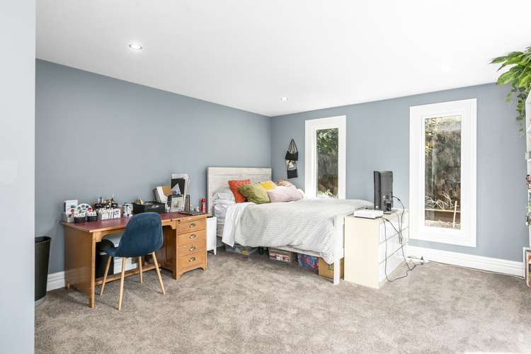 4 Holyhead Street Outram_15