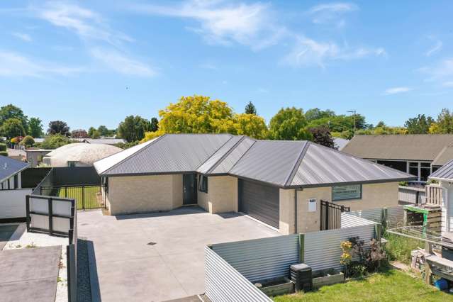 Modern Comfort, Low Maintenance - Must Be Sold!