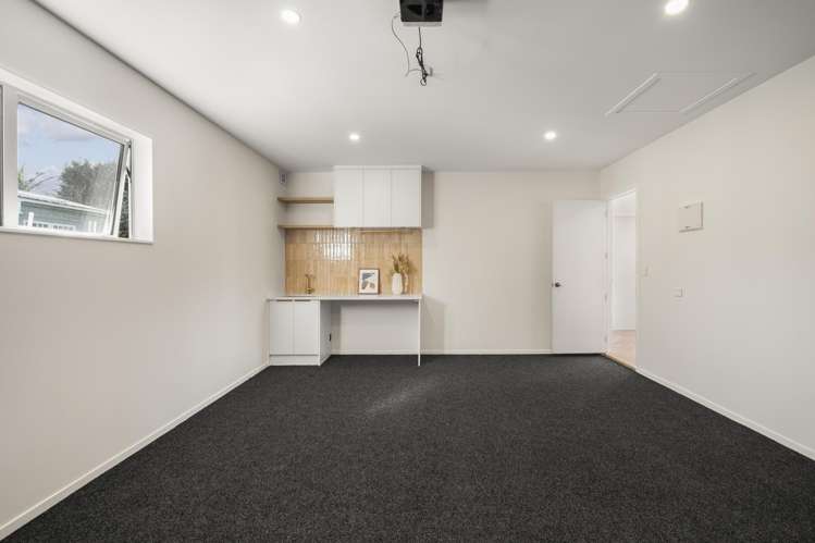 8 Creamer Avenue Belmont_26