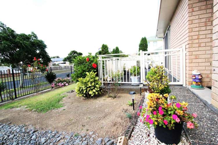 11 Regalwood Place Favona_9