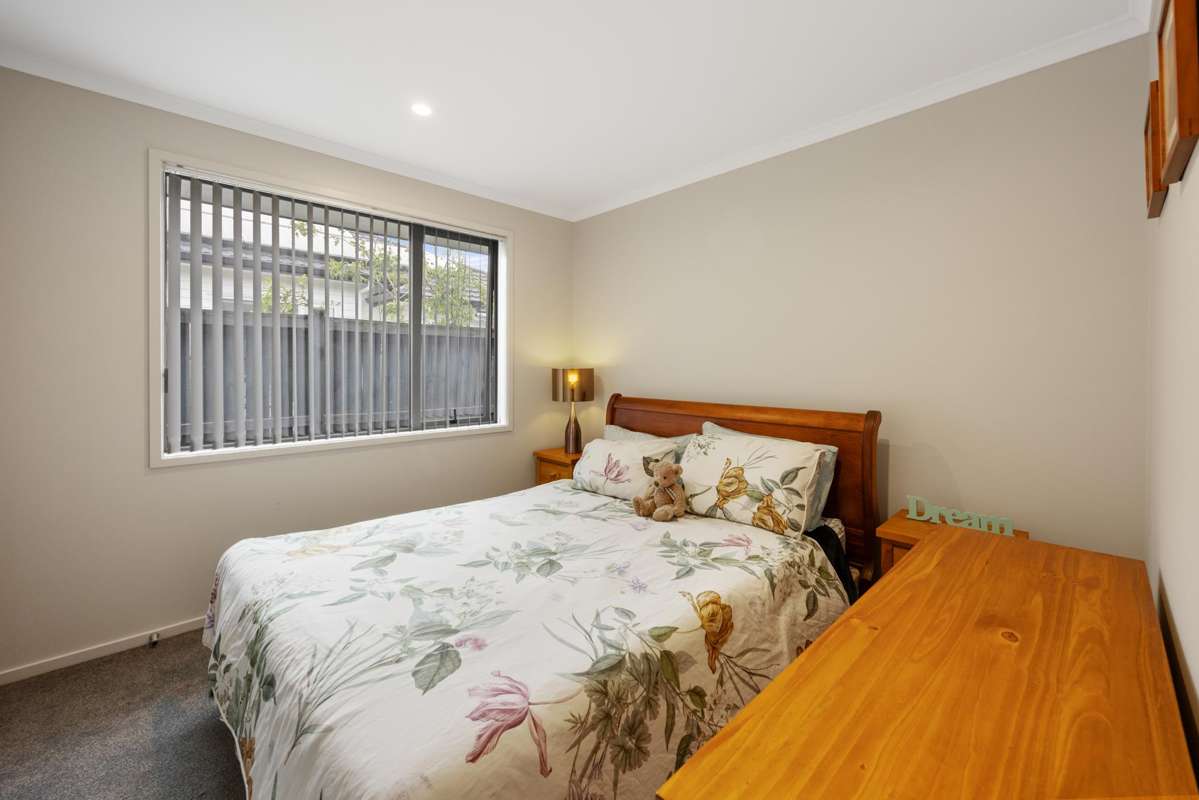 20 Sir Lincoln Drive_4