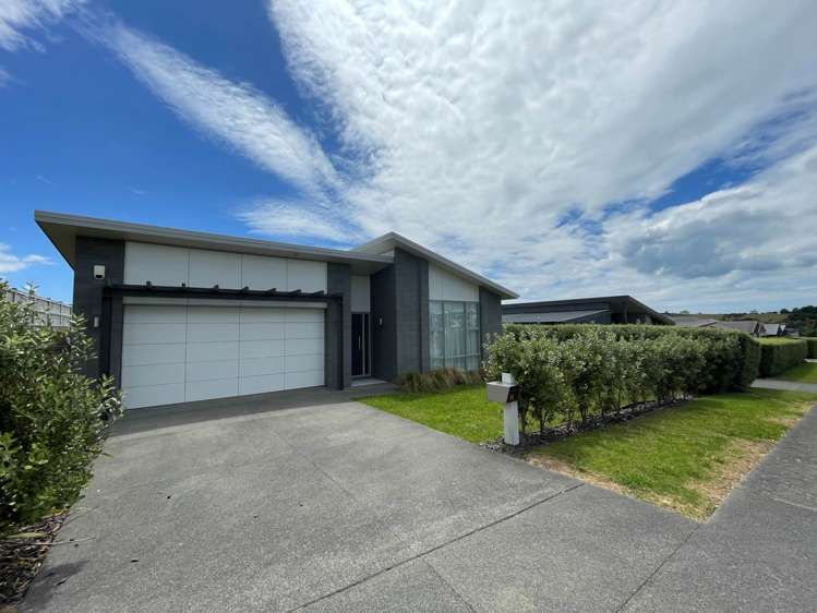 14 Kibblewhite Avenue Beachlands_1