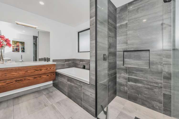 10 Verdeco Boulevard Lincoln_24