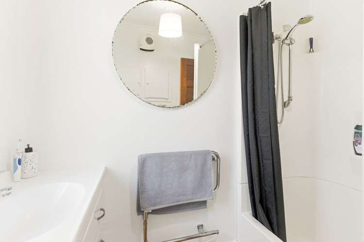 38 Ryehill Street Calton Hill_14