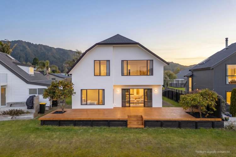 10 Ajax Head Pauanui_20
