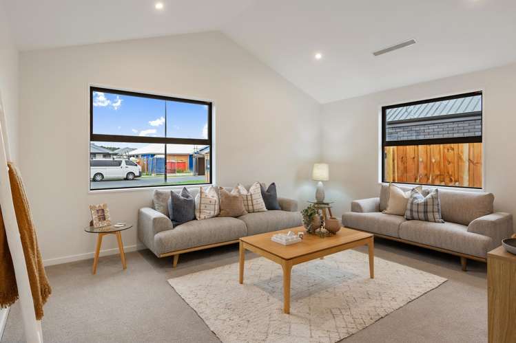 16 Greenslade Drive Lincoln_10