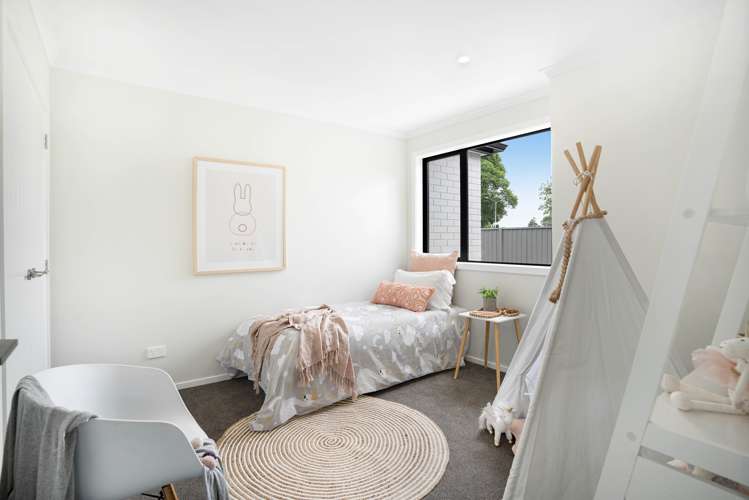 3 Nathan Lane Masterton_14