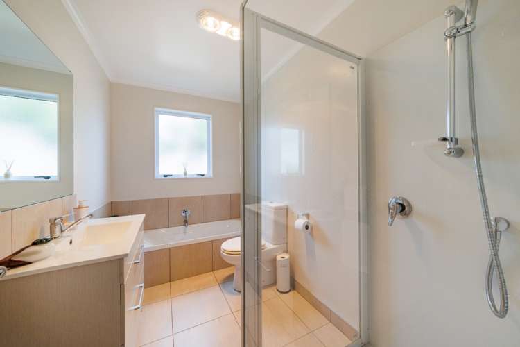 10 Galea Grove Kelvin Grove_18