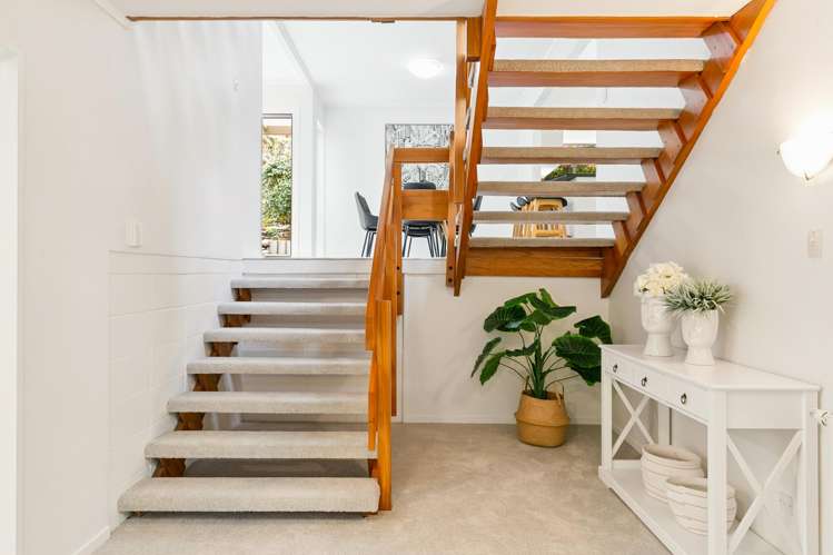 7 Nadia Grove Khandallah_11