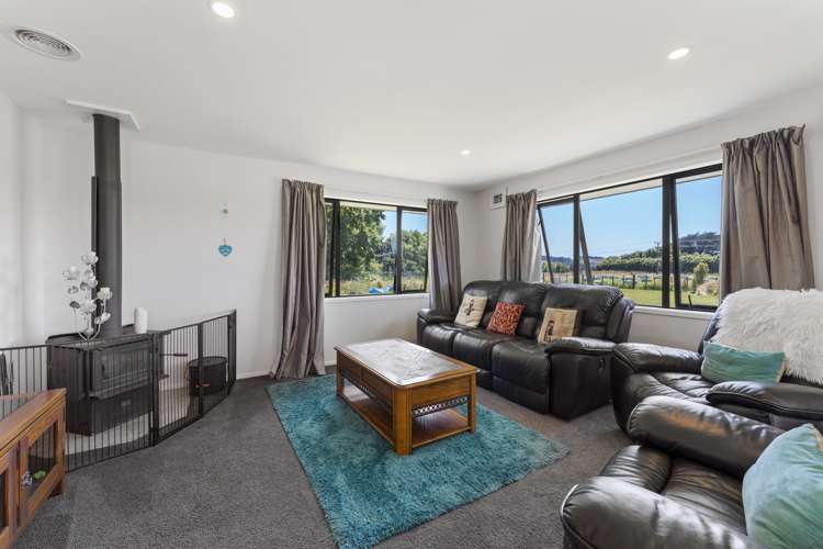 81 Halls Road Pahiatua_13