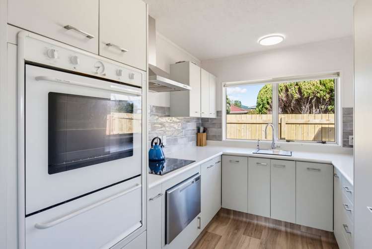 8 Hemi Street Waikanae_13