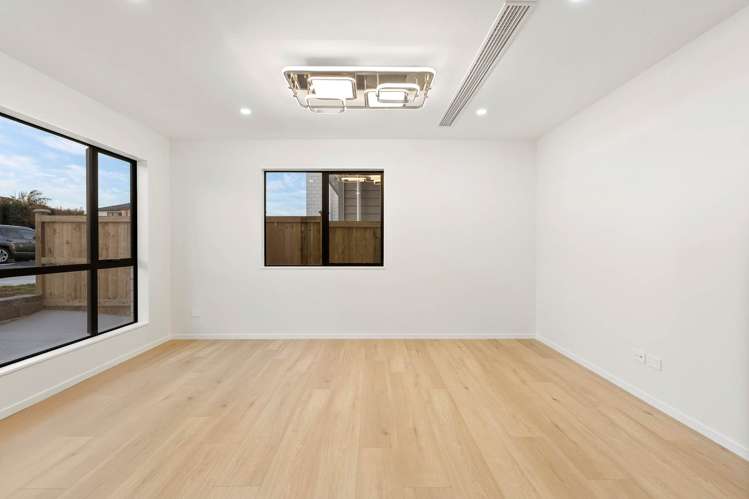 28 Castlebane Drive Flat Bush_9