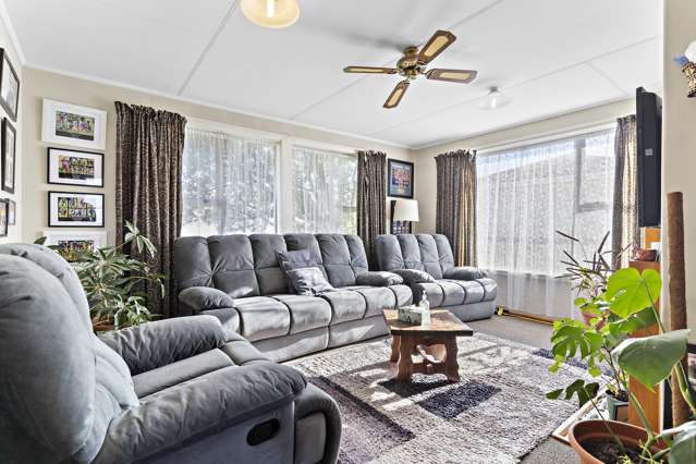 58 Stuart Crescent Masterton_4