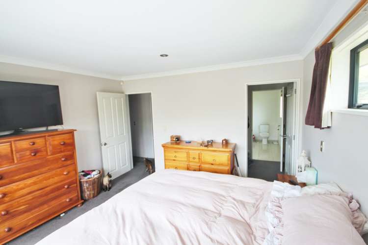 8 Red Checkers Place Wigram_6