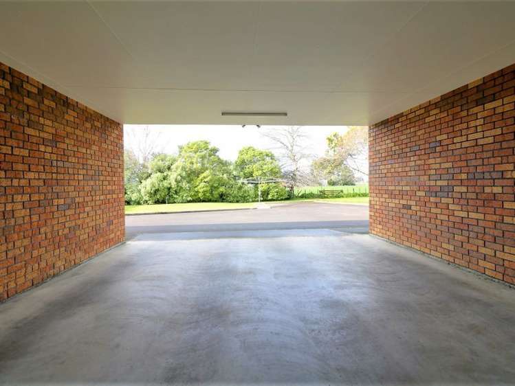 64 Richmond Road Carterton_21