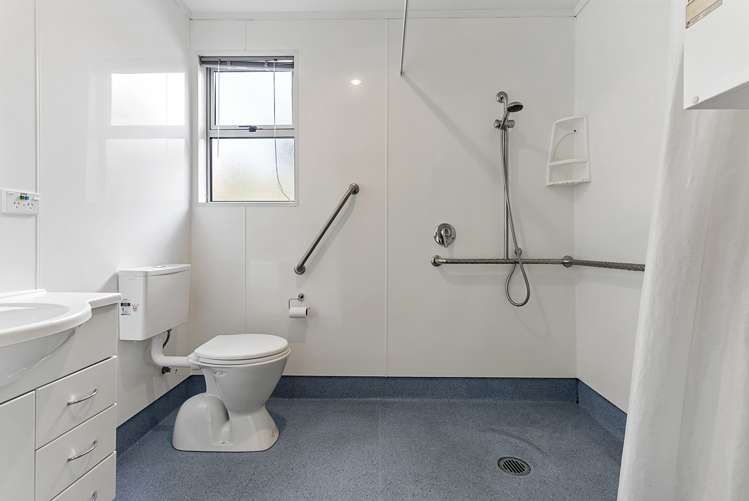 18 Waddell Avenue Point England_10