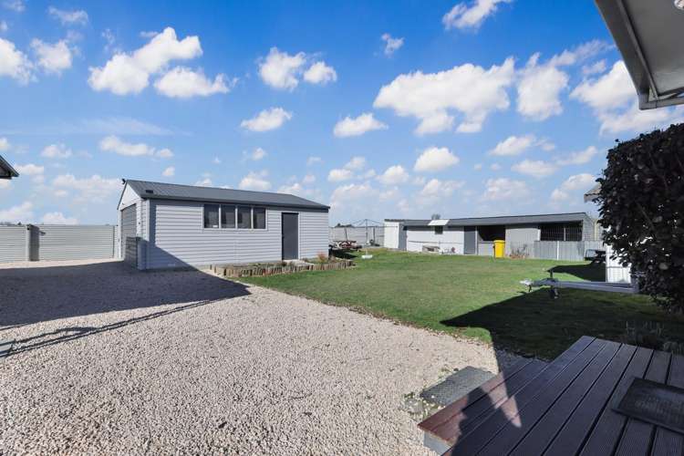 227 Racecourse Road Allenton_22