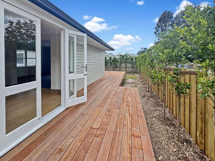 55 Cambridge Road Riverhead_1