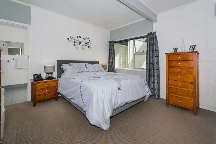 4 Mannering Place Hillcrest_9