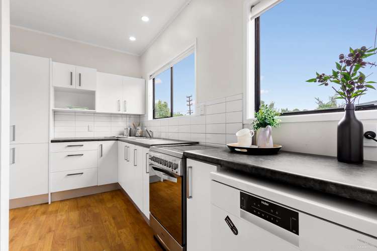 8 Kaurilands Road Titirangi_9