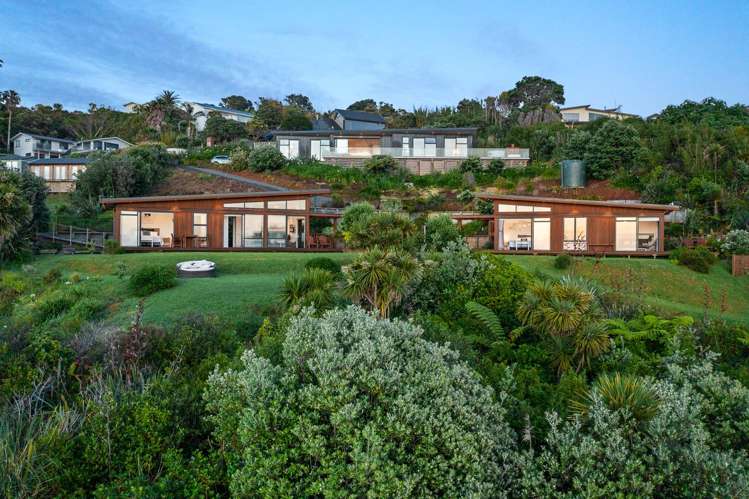 29 Dolphin Place Tutukaka_1