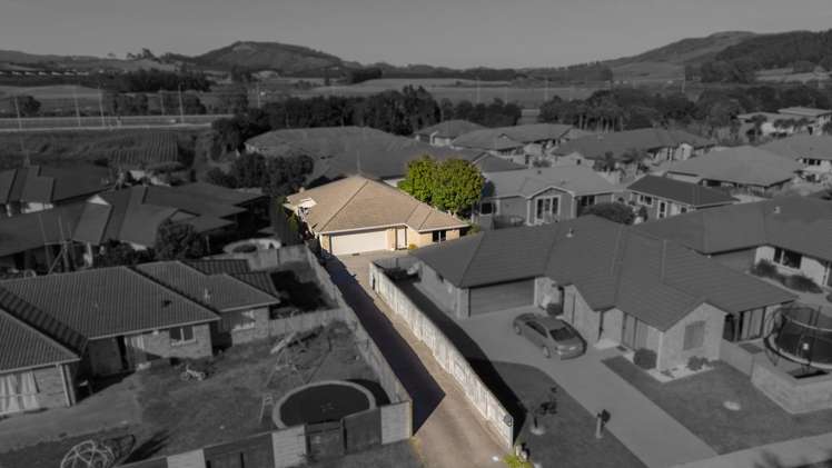 5 Coles Cove Papamoa Beach_22