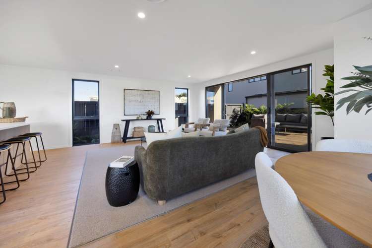 10 Eliot Street New Plymouth_14