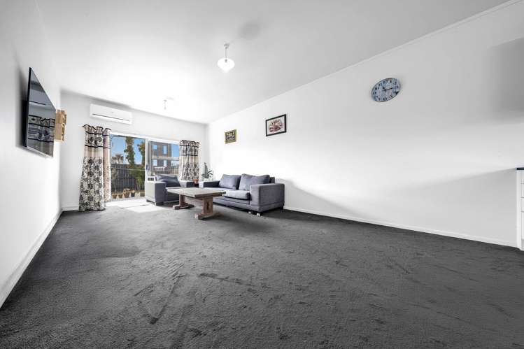 1/52 Marr Road Manurewa_3