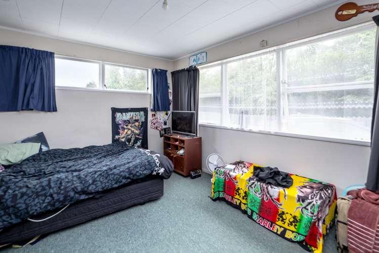 16a Clifton Avenue Carterton_10