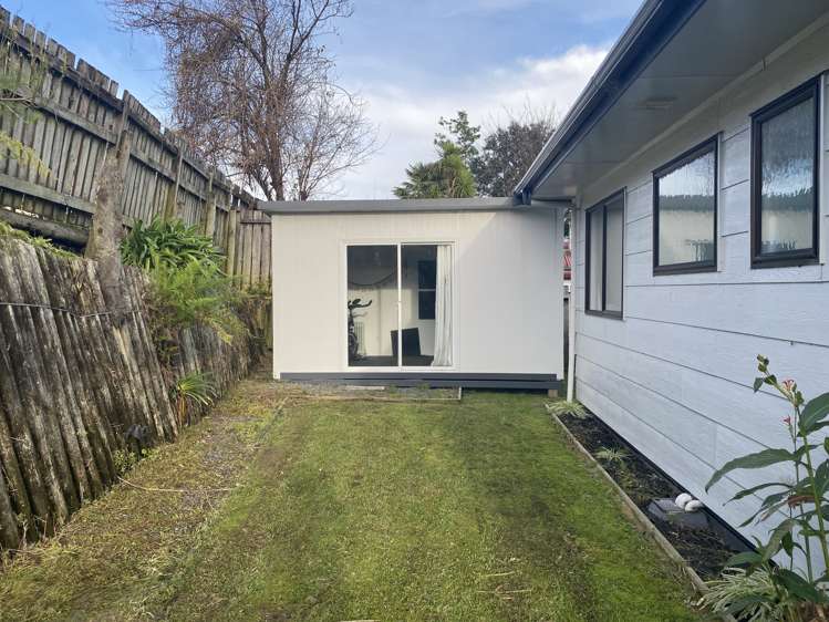 54A Jonathon Street Brookfield_12