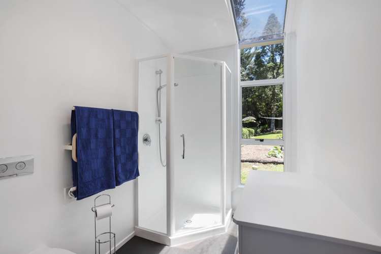 1270 Huia Road Huia_14