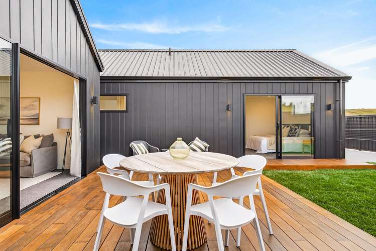 7 Annie Aranui Drive, Mission Hills Poraiti_23