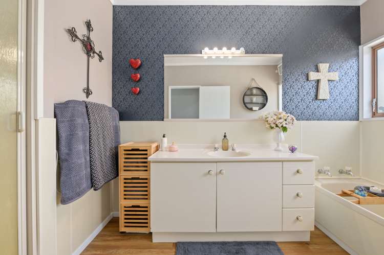 13 De Vere Crescent Chartwell_15