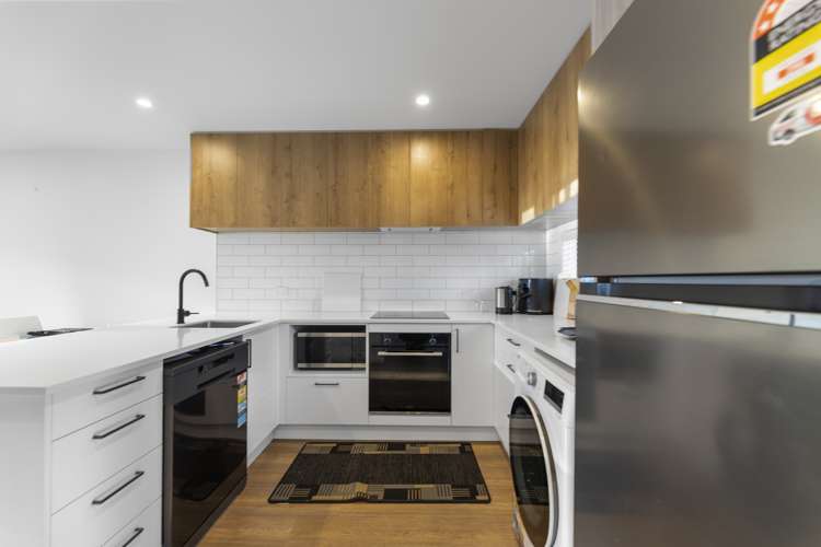 9 Edmund Anscombe Place Caversham_17