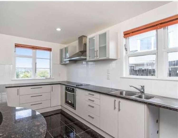 2/18 Tahi Terrace Glen Eden_10