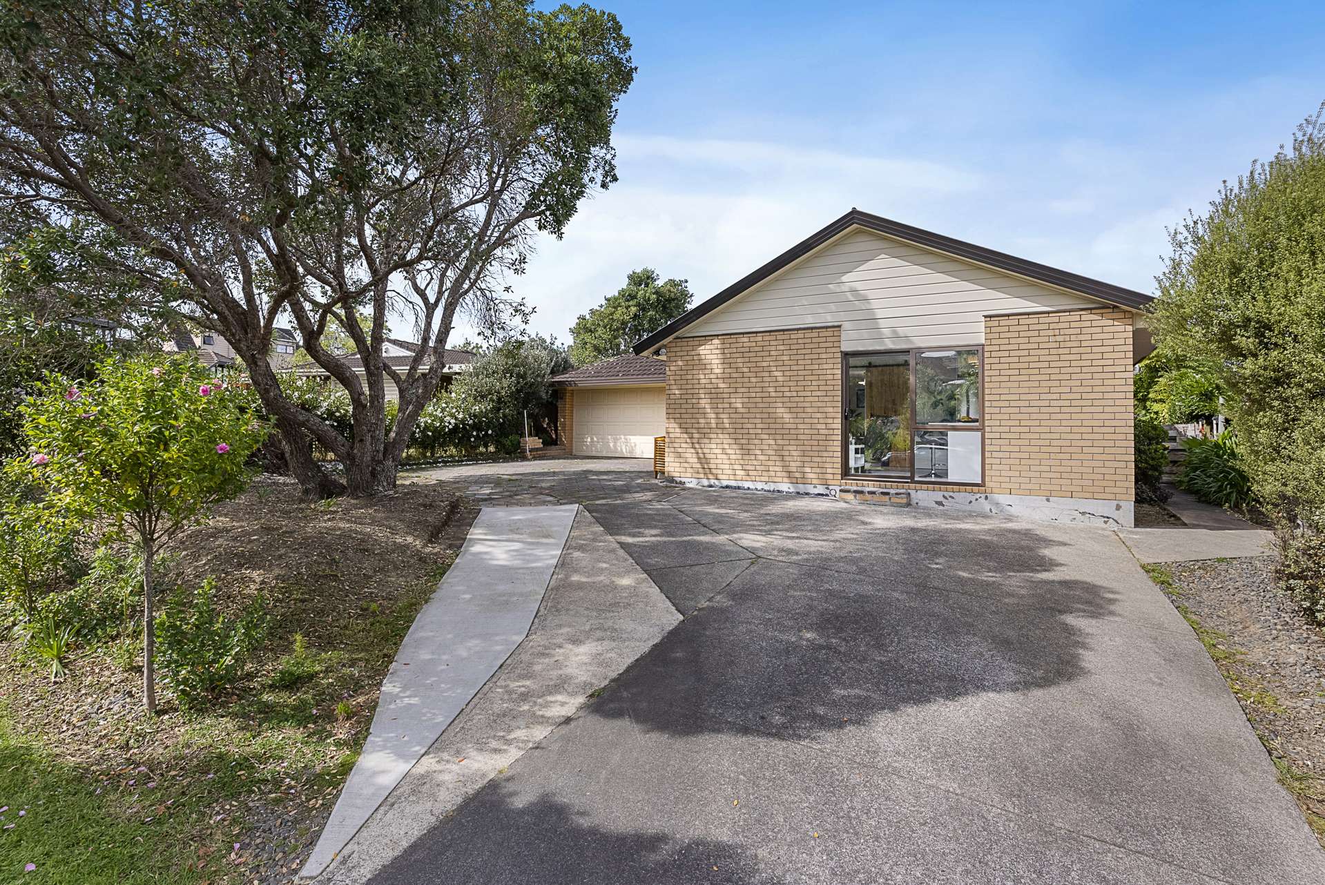 3 Voltaire Court Botany Downs_0