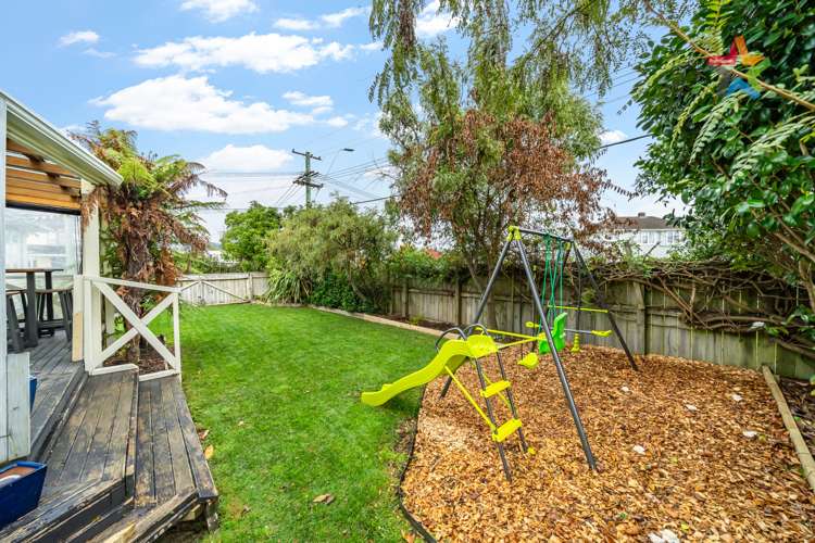 1 Waldie Grove Avalon_21