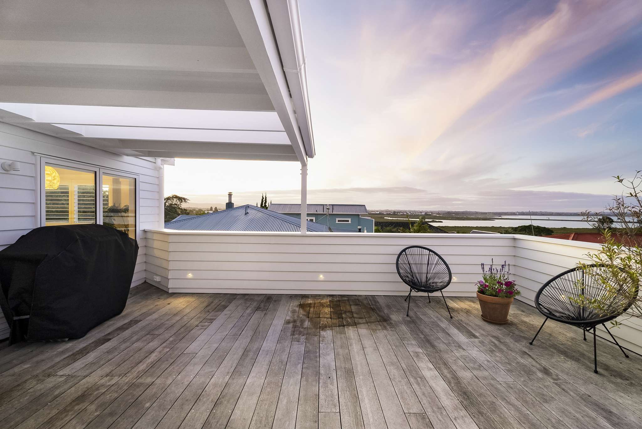 33 Fairlands Avenue Waterview Auckland City Houses for Sale One