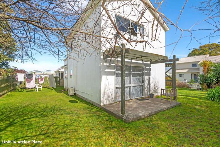 12 and 13 Attlee Place Gisborne_17
