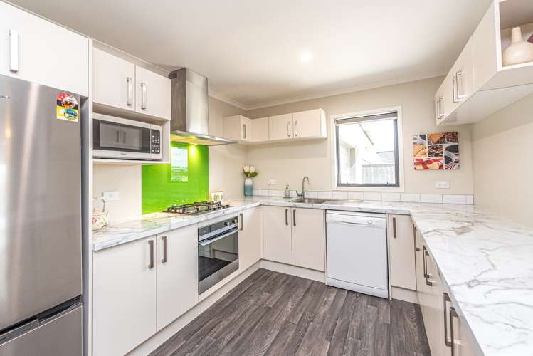 23 Magnolia Crescent Tawhero_5