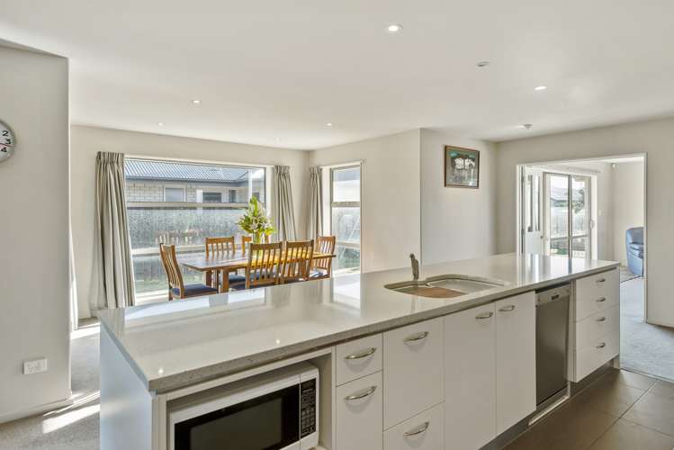 99 Bibiana Street Aidanfield_7