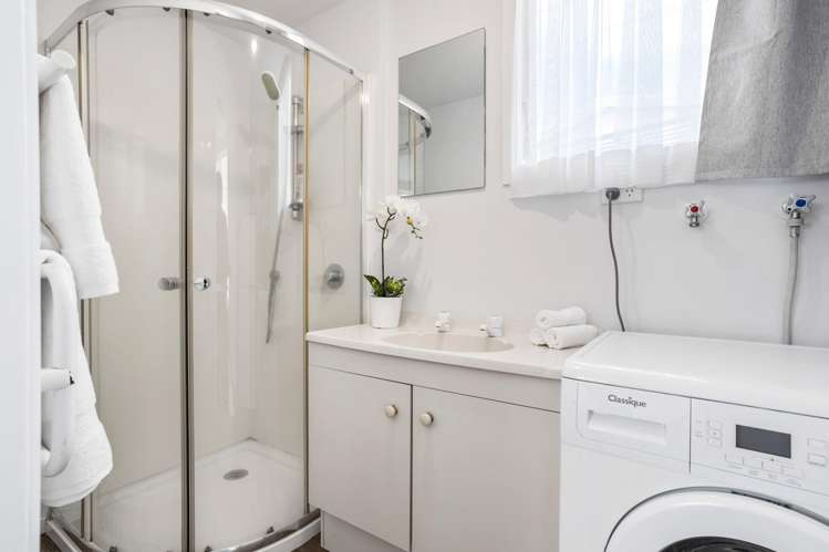 105 McKellar Place Whangamata_29