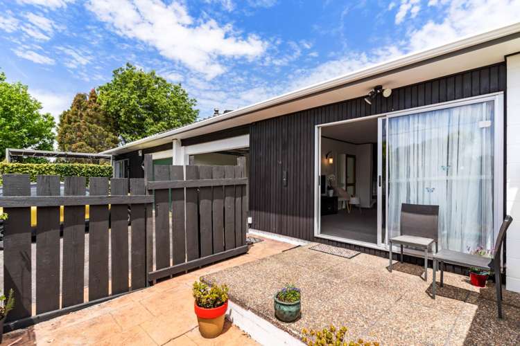 1/109A Te Atatu Road Te Atatu South_13