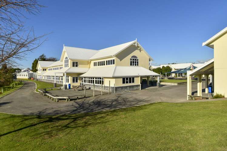 1 Pembroke Drive Bethlehem_18