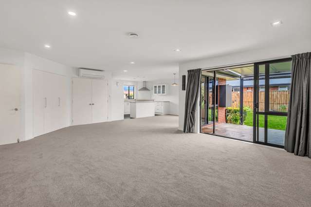 8 Parkdale Close Allenton_2