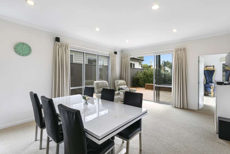 60 Whites Line West Woburn_9