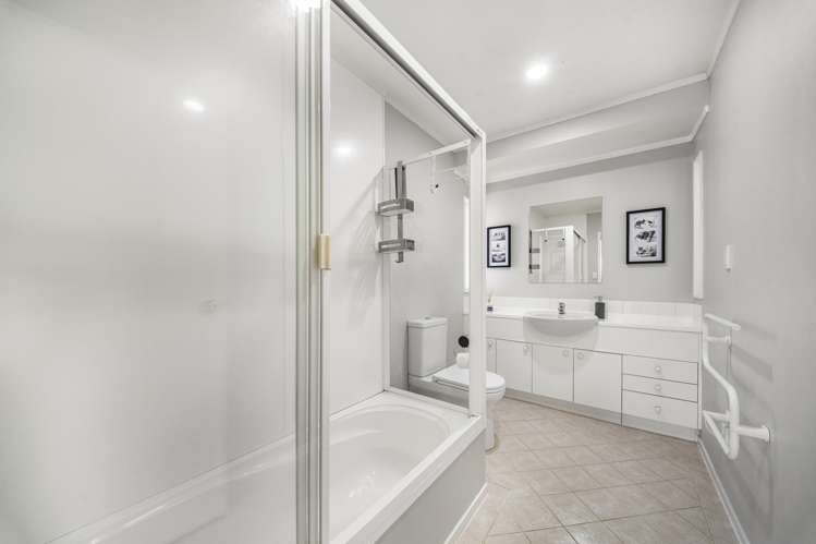 29 Sheriff Place Randwick Park_14